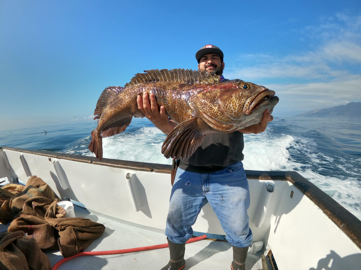 WON On the Spot Black Pearl trip smashes the lingcod, rockfish
