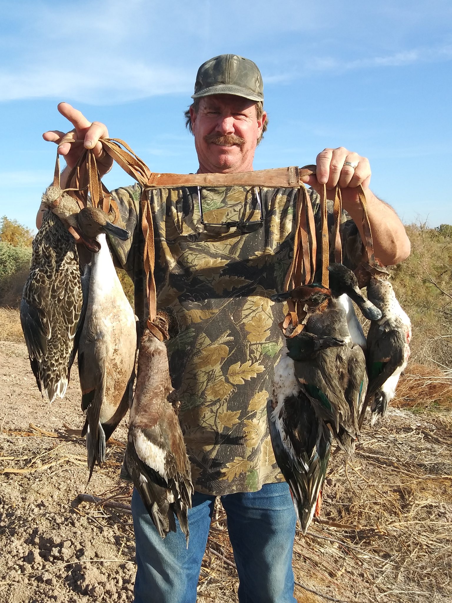 Waterfowl hunting reports plus DFW duck counts for Jan. 1317 Western