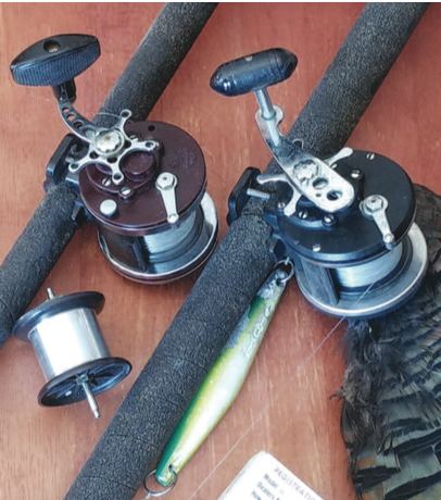 NICE PAIR OF PENN JIGMASTER 500 FISHING REELS OLD SCHOOL