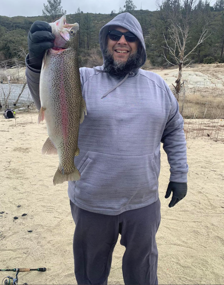 Lake Hemet stocked 4,000 pounds of trout including ‘trophy’ rainbows