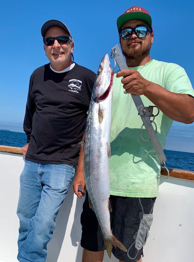 Sportboat fishing: how to catch barracuda on irons and jigs