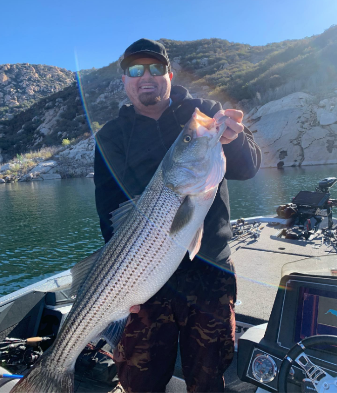 Freshwater – Bass angler shocked by big striper from San Diego