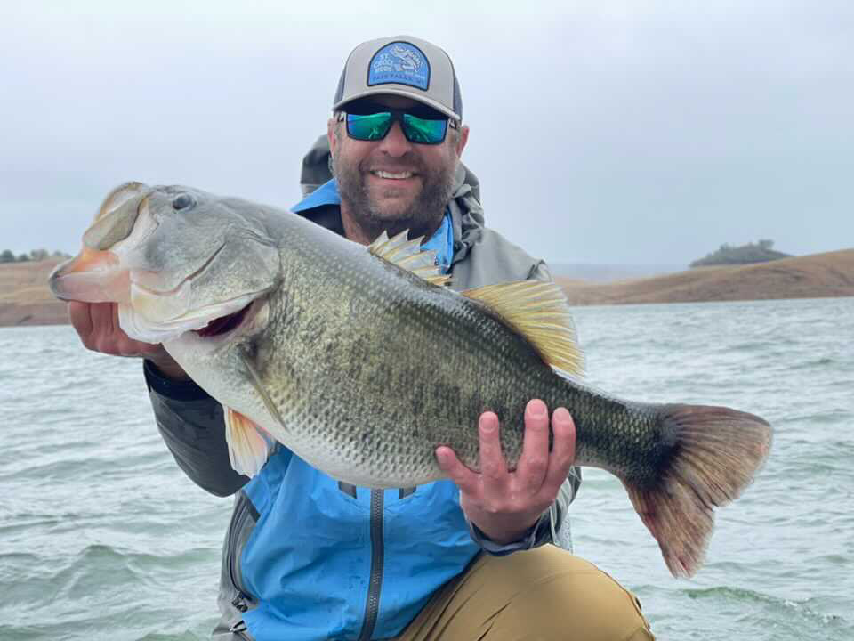 Bass Fishing – Giant new bait pays off with double-digit teener Largemouth  (photo gallery)