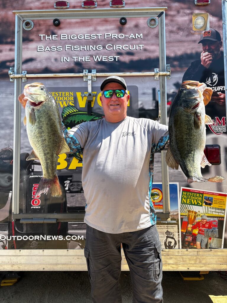 Lake Hodges flexes potential to become kayak, tube fishing center