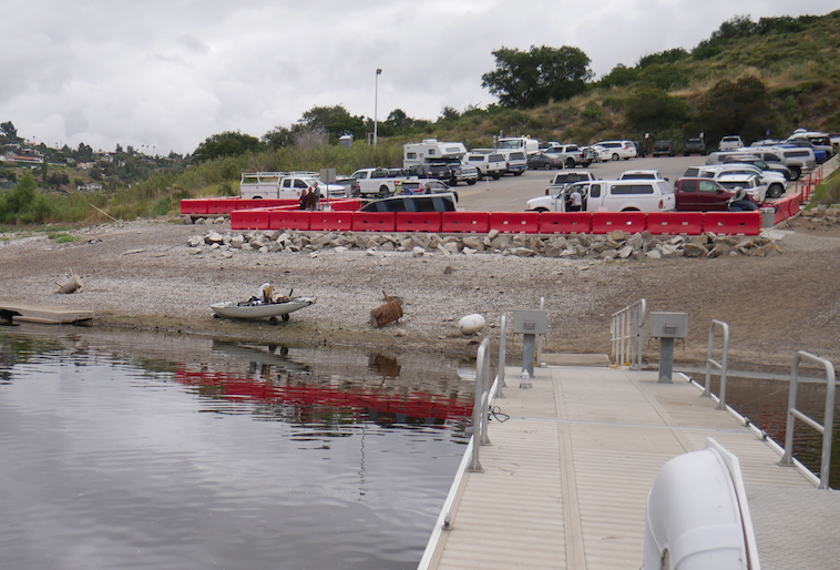 Lake Hodges flexes potential to become kayak, tube fishing center