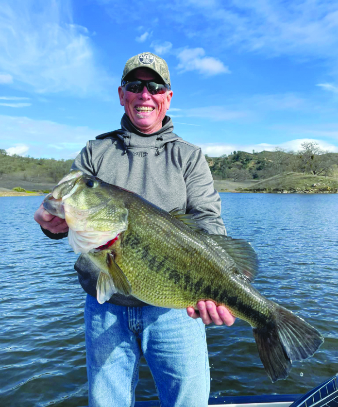 Jeff Michels Leads Day One of WON Bass Lake Shasta Open with 16.77